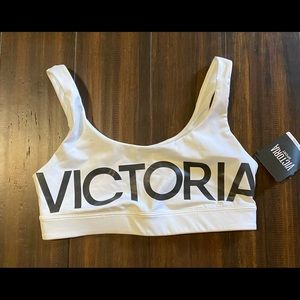NWT VIctoria Secret Sports Bra Size Medium